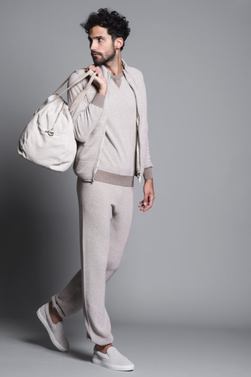 JACKET,UMGIL001MP295,PANTS,UMPAN001MP295,SWEATER,UMGIR005MP295,SHOES,CA69003,SUEDEBAG